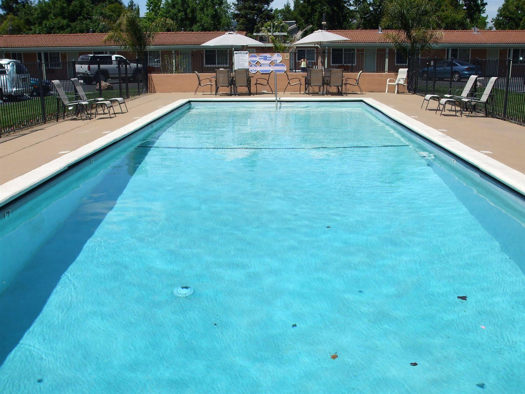 Tri-Valley Inn & Suites Pleasanton Exteriér fotografie