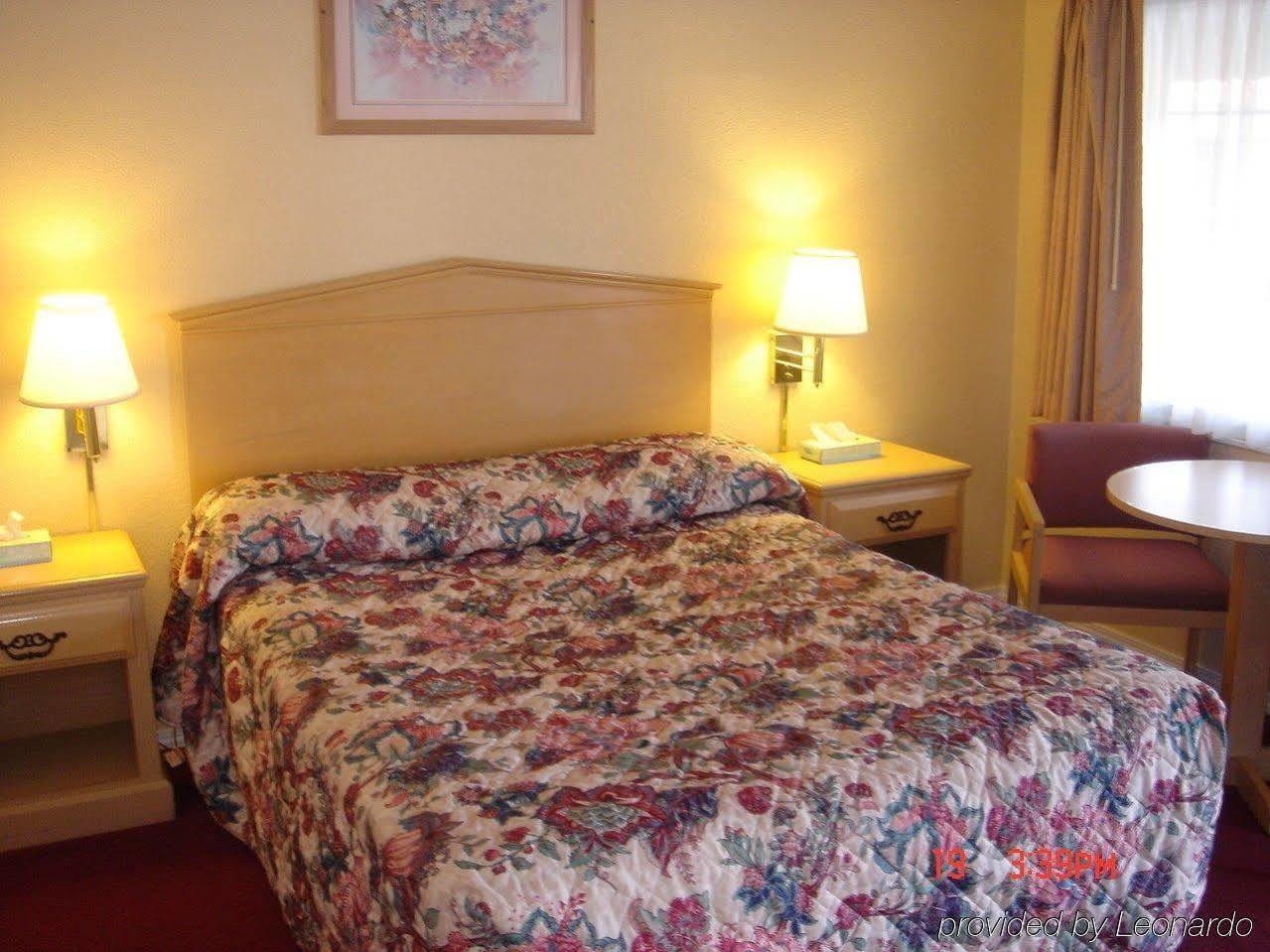 Tri-Valley Inn & Suites Pleasanton Pokoj fotografie